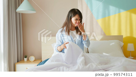 bed quilt has bad smell 99574311