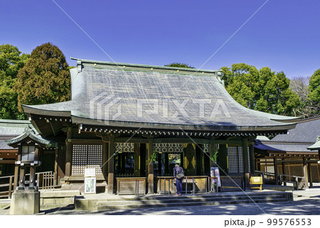 埼玉県・さいたま市　武蔵一宮氷川神社　拝殿 99576553