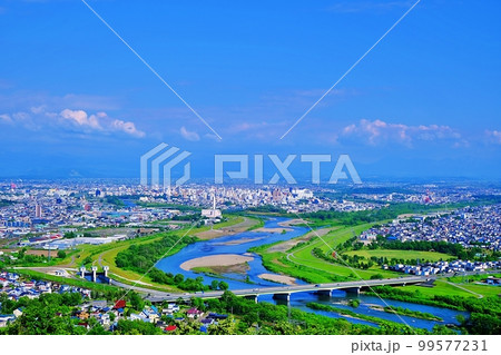 北海道 旭川市の全景 北海道 旭川市の全景 99577231