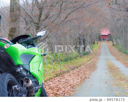 晩秋に神社へツーリング 99578173