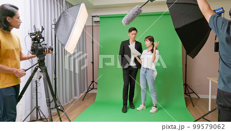 Director explains work details 99579062