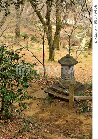 山を守る 山を守る 99579466