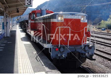水郡線 常陸大子駅 DE10工事列車 水郡線 常陸大子駅 DE10工事列車 99583625