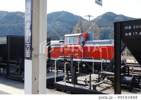 水郡線 常陸大子駅 DE10工事列車 99583888