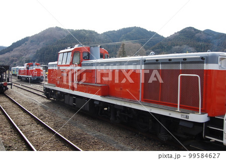 水郡線 常陸大子駅 DE10機関車入換 水郡線 常陸大子駅 DE10機関車入換 99584627