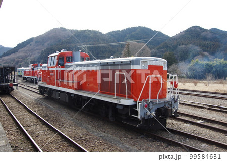 水郡線 常陸大子駅 DE10機関車入換 99584631