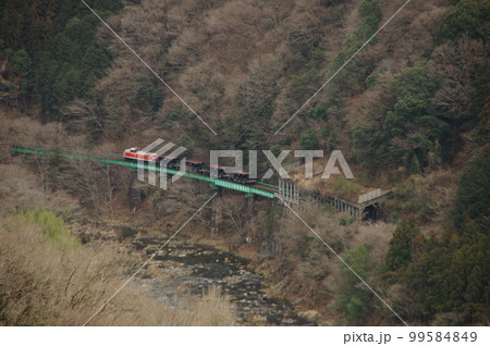 水郡線 下野宮 石原橋りょう俯瞰 DE10工事列車 99584849