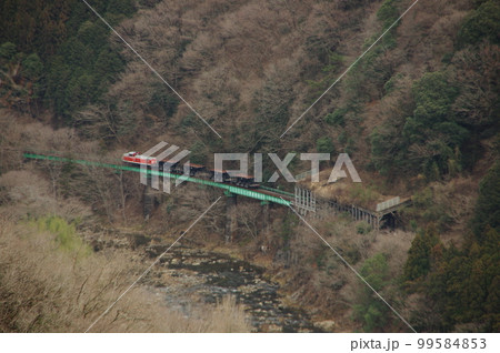 水郡線 下野宮 石原橋りょう俯瞰 DE10工事列車 99584853