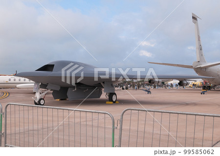 アメリカ海軍X-47Bステルス無人戦闘攻撃機モックアップ アメリカ海軍X-47Bステルス無人戦闘攻撃機モックアップ 99585062