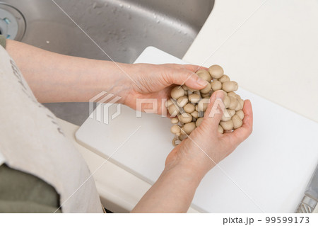 【ミドル主婦がシメジを裂く】 【ミドル主婦がシメジを裂く】 99599173