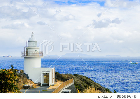新島と石廊崎灯台 新島と石廊崎灯台 99599649