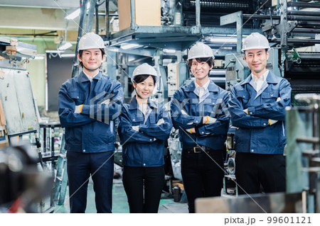 現場で働く人々 99601121