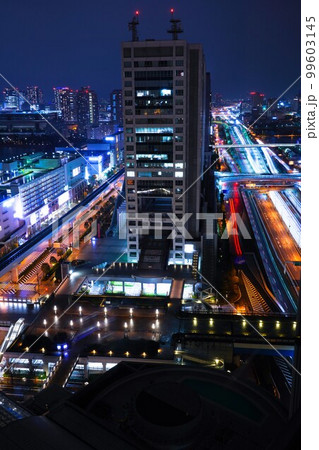 グランド日航東京台場の高層階から見た東京都心の夜景 99603145