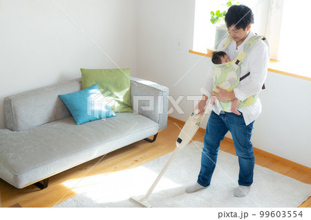 男性　育児　家事 99603554