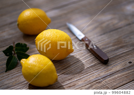 レモン 99604882