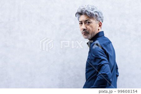 男性ポートレート　ビューティーイメージ 99608154