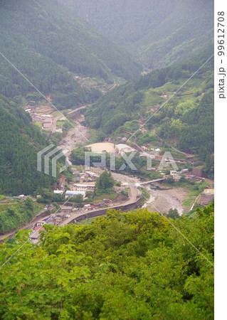 徳島県那賀町 木沢小学校周辺の景色 徳島県那賀町 木沢小学校周辺の景色 99612708