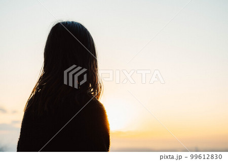 夕方ポートレート4 99612830