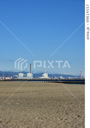 阿字ヶ浦海岸から眺める常陸那珂火力発電所 阿字ヶ浦海岸から眺める常陸那珂火力発電所 99614557