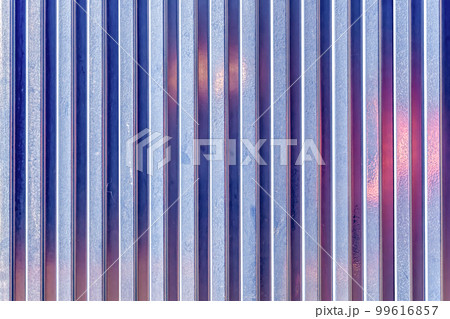 波板の外壁　東京 99616857