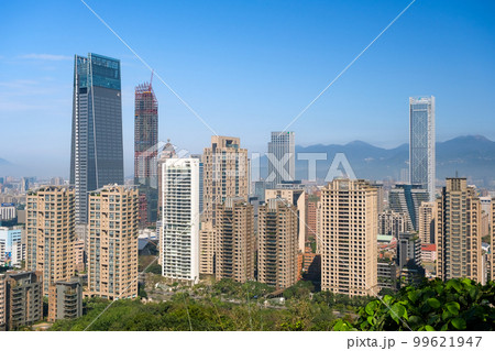 台湾 台北市 象山、展望台(煙火平台)から見る台北の街並み 台湾 台北市 象山、展望台(煙火平台)から見る台北の街並み 99621947