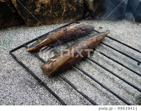 藁焼き鰹のたたき 藁焼き鰹のたたき 99639411