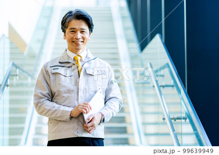 工場長イメージ　撮影協力：LINK FOREST 99639949