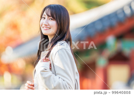 女子旅　旅行　若い女性 99640808