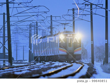 信越本線 押切ー見附 JR東日本 E129系 A編成(新潟) 信越本線 押切ー見附 JR東日本 E129系 A編成(新潟) 99640851