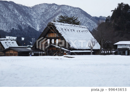 白川郷・五箇山の合掌造り集落 白川郷・五箇山の合掌造り集落 99643653