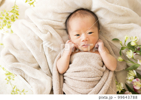 ニューボーンフォト　新生児 99643788