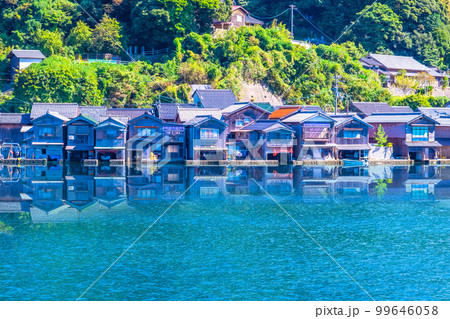 海の京都 伊根の舟屋の風景 99646058