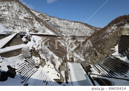 雪・空・星・冬の景色を感じる旅　冬の空はうつろいやすい　アメニモマケズ　宮沢賢治 99650414