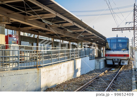 名古屋市　東名古屋港駅に停車中の名鉄5000系電車 99652409