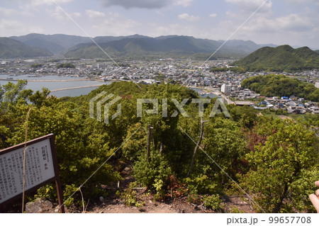 引田城本丸跡からの眺望 99657708