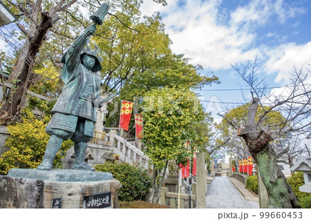 大阪府　三光神社の真田幸村像 99660453