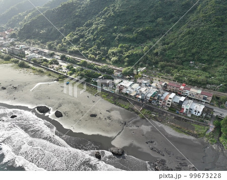 海岸線 海面 台湾 99673228
