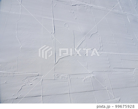 コンクリート構造物(擁壁)の剥落防止工事でコテ仕上げした様子 コンクリート構造物(擁壁)の剥落防止工事でコテ仕上げした様子 99675928