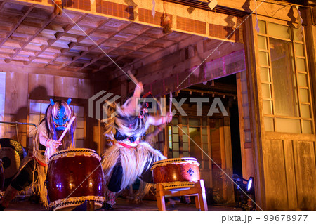 なまはげ太鼓　男鹿半島柴灯祭り　秋田県 99678977