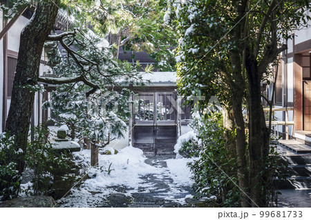 天台宗　青蓮院門跡　内庭の眺め（京都市東山区） 99681733