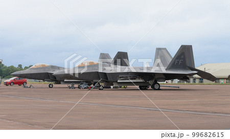 アメリカ空軍F-22ラプター＜デモチーム＞ 99682615