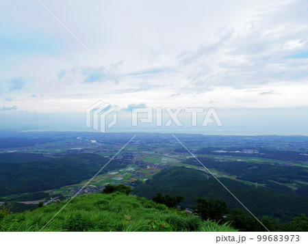 天空の道展望所より望む絶景(大分県中津市八面山 天空の道展望所より望む絶景(大分県中津市八面山 99683973