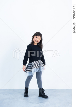 キッズモデル キッズモデル 99684140