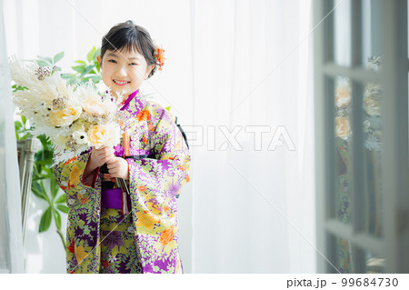 着物の女の子 99684730