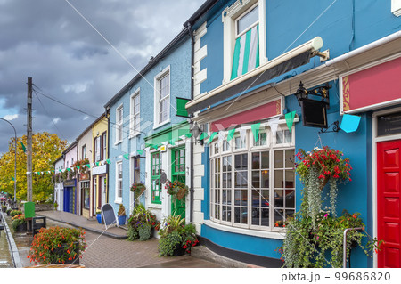 Street in Adare, Ireland 99686820