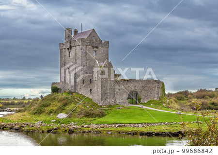 Dunguaire Castle, Ireland 99686842