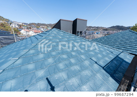新築住宅の屋根工事 99687294