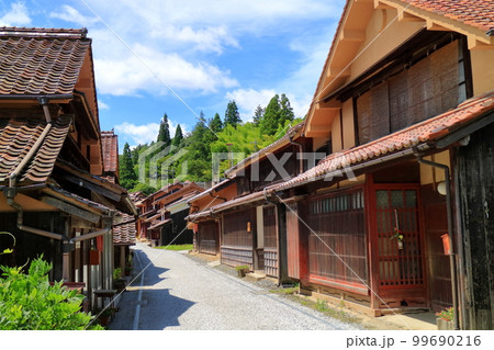 吹屋ふるさと村の町並み　夏 99690216