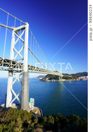壇ノ浦サービスエリアから関門海峡の景色 99690234