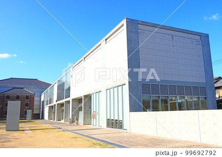 西尾市、西尾市岩瀬文庫の風景 西尾市、西尾市岩瀬文庫の風景 99692792